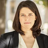 Découvrez le parcours engagé de Julia Mouzon (2004), fondatrice d’Élues Locales