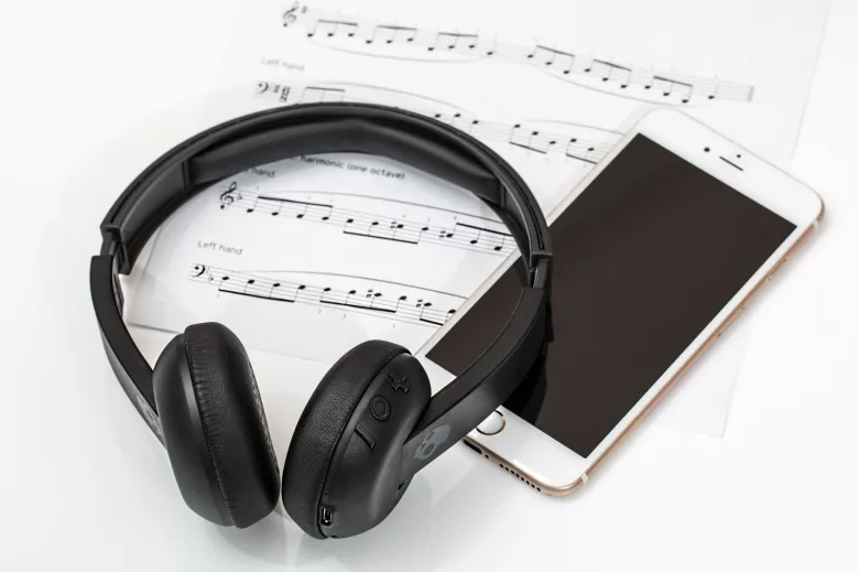 “Du BoP dans le beat, une analyse des transformations numériques dans la musique”