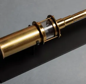 Prêt d'un baromètre au Musée de l'Armée