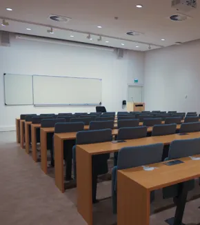 Amphithéâtre 102-10-04