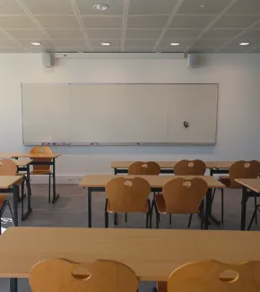 Petite classe 102-30-12