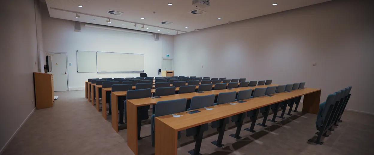 Amphithéâtre 102-10-04