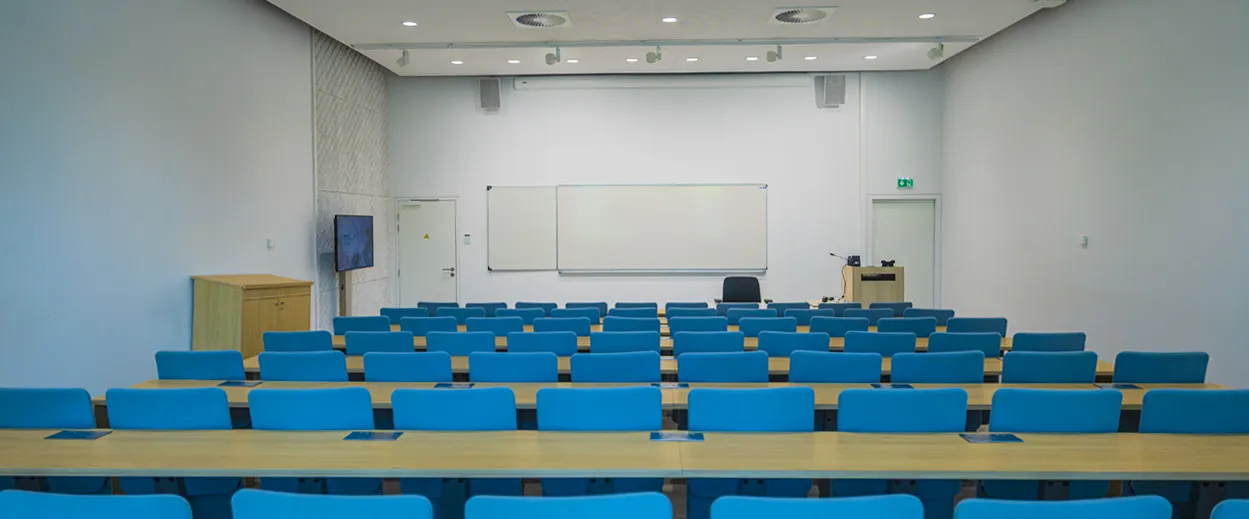 Amphithéâtre 102-10-02