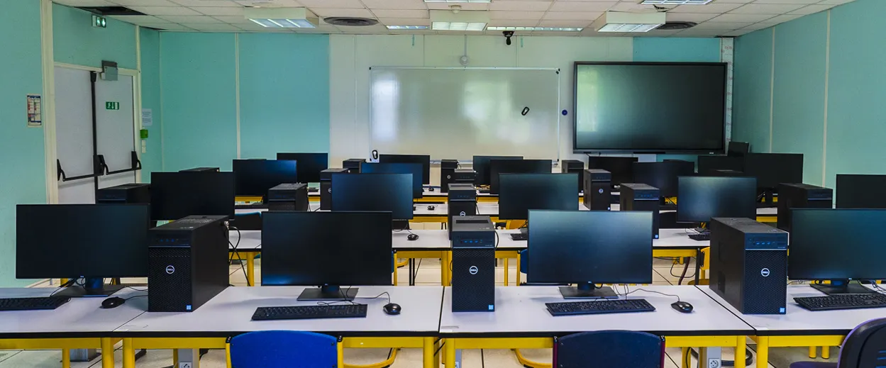 Salle Informatique 31
