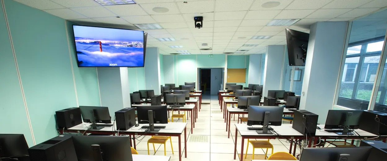 Salle Informatique 35